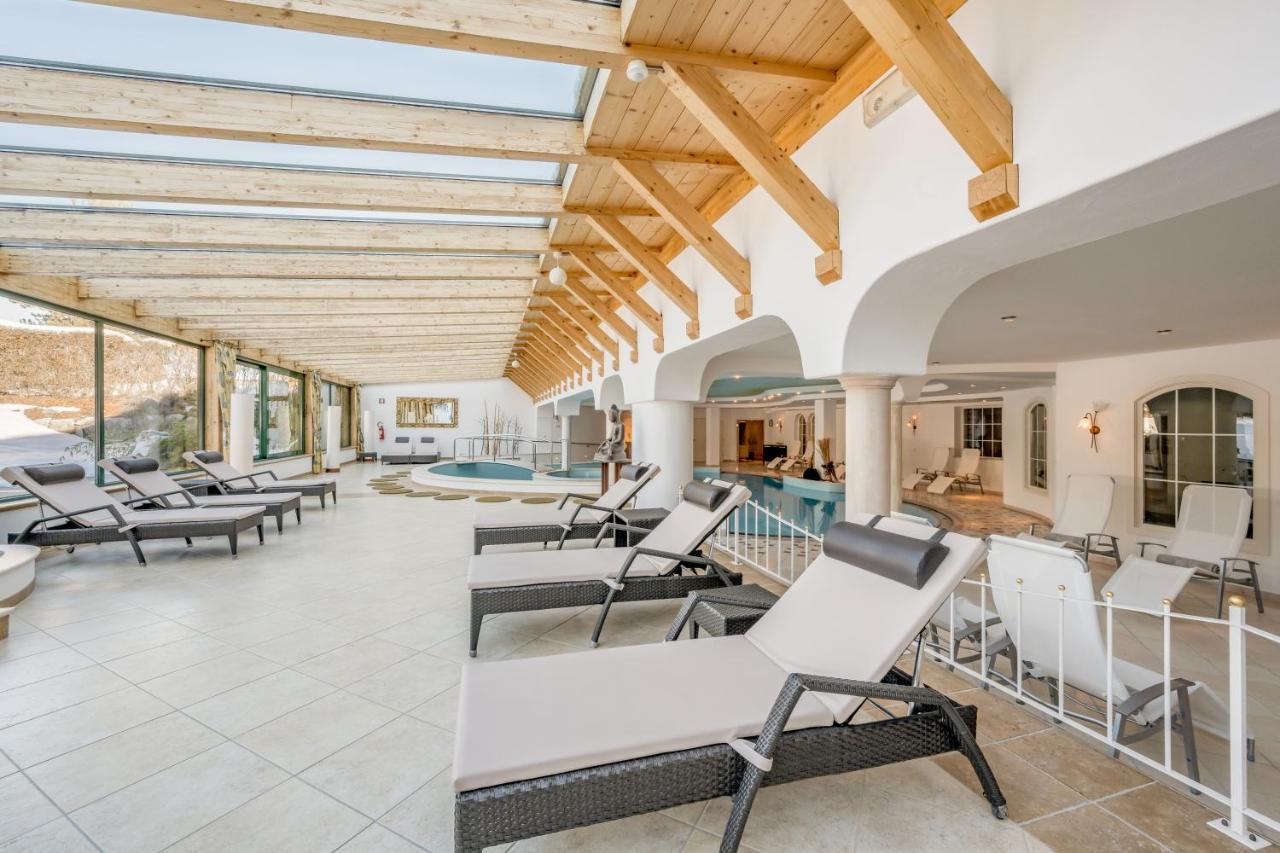 Royal Hotel Hinterhuber Рисконе Экстерьер фото