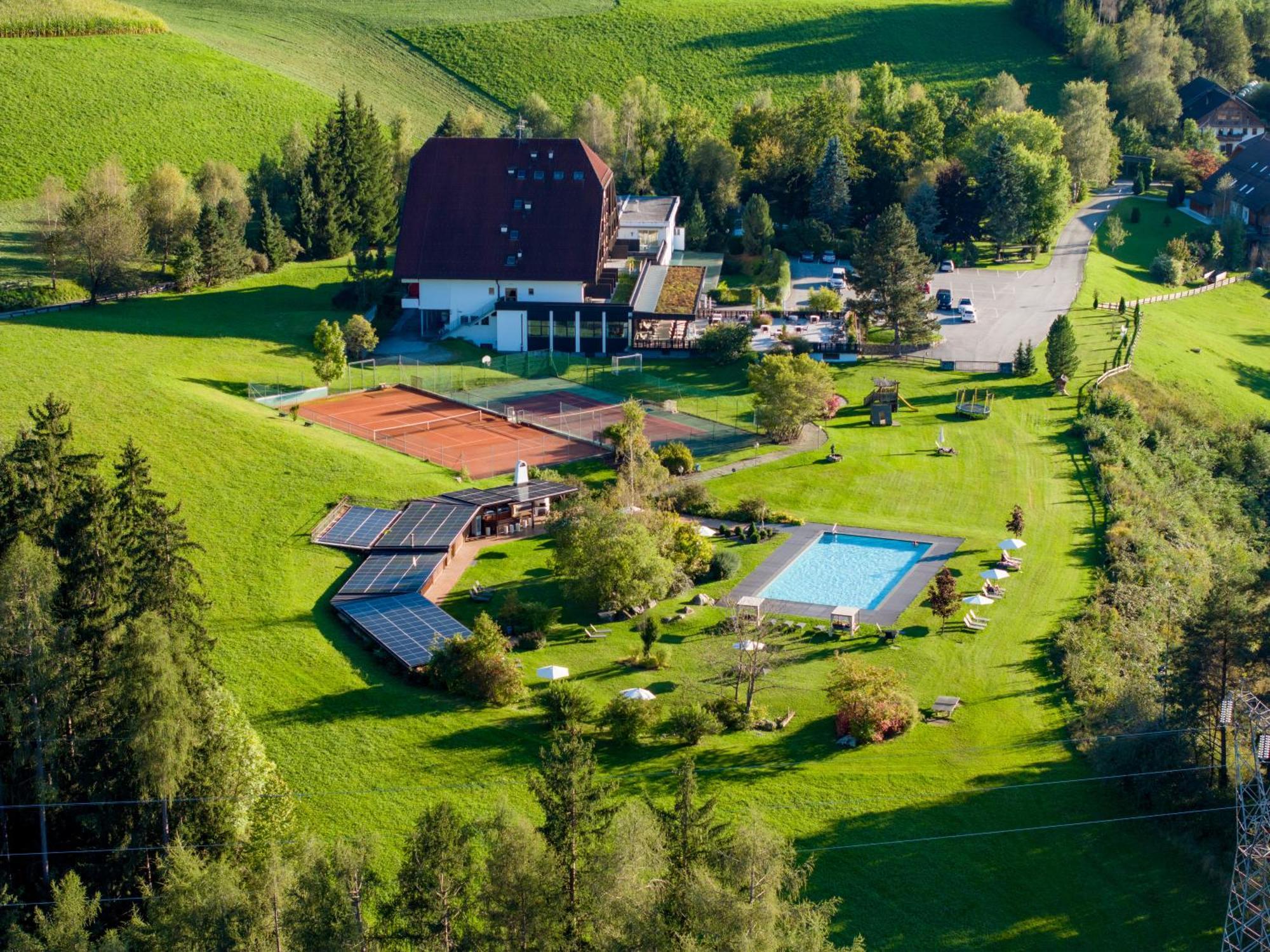Royal Hotel Hinterhuber Рисконе Экстерьер фото